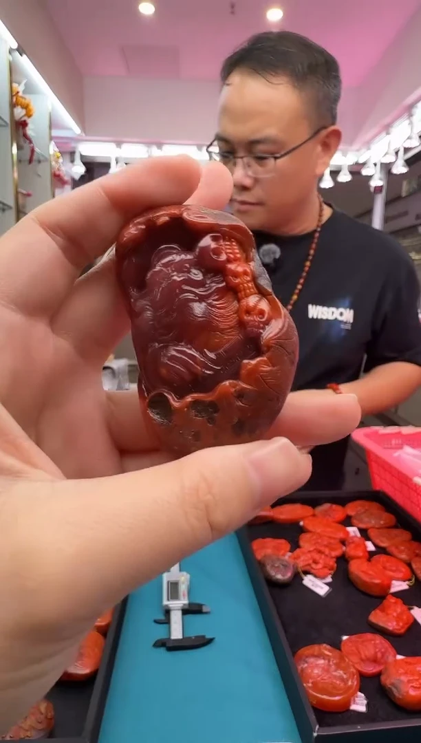 未镶嵌雕刻南红玛瑙140ZB1107产品一个