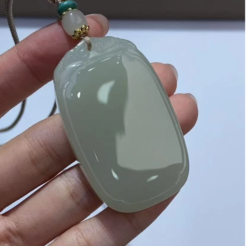 283863/天然和田玉无事牌吊坠 s级品质  多样性一件发