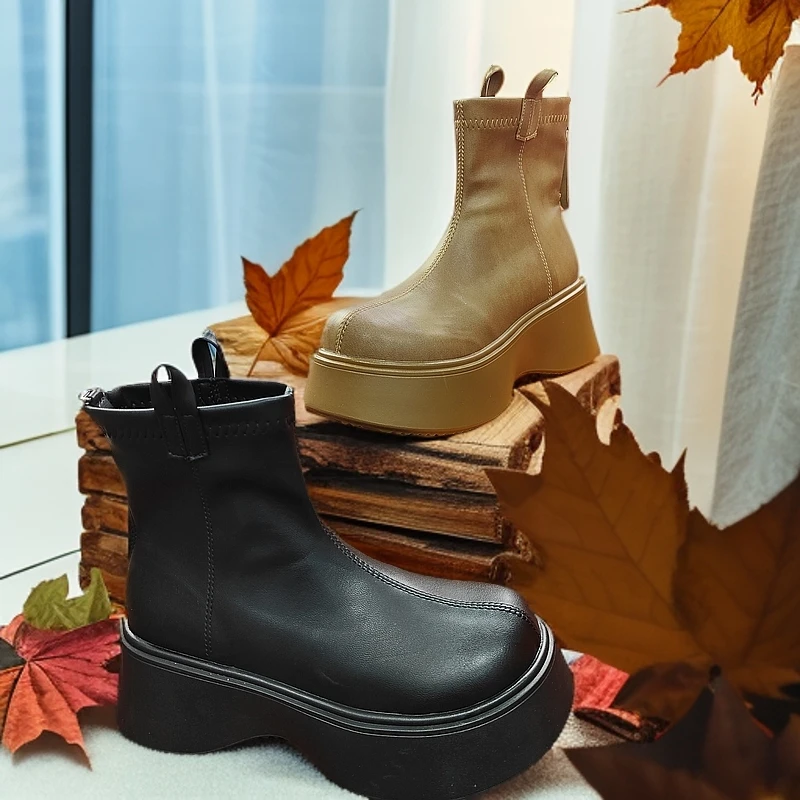 D6618《新疆包邮》402房马丁靴