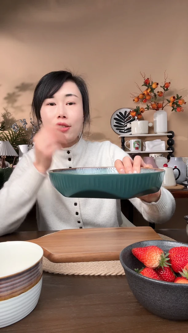 【闪购商品】瓷片8.2英寸天圆地方深盘微瑕