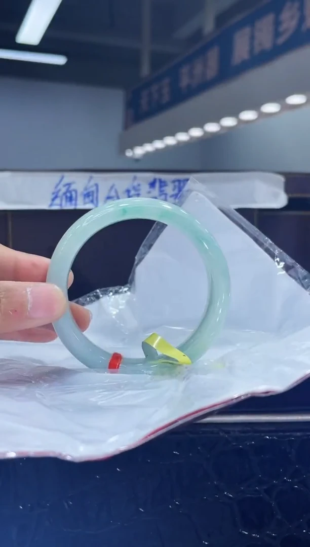 未镶嵌手镯翡翠14