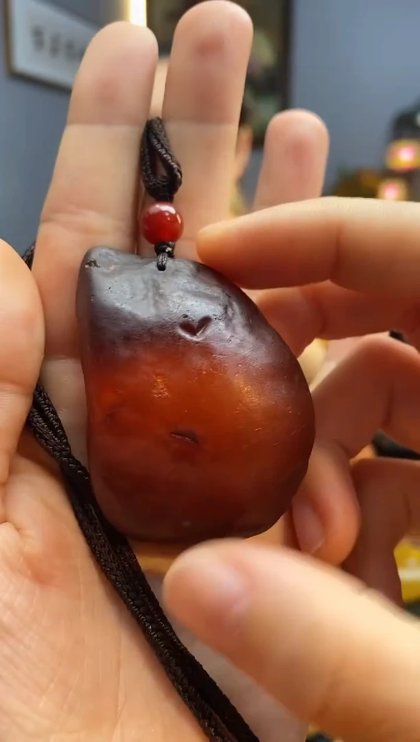 琥珀颈饰未镶嵌吊坠