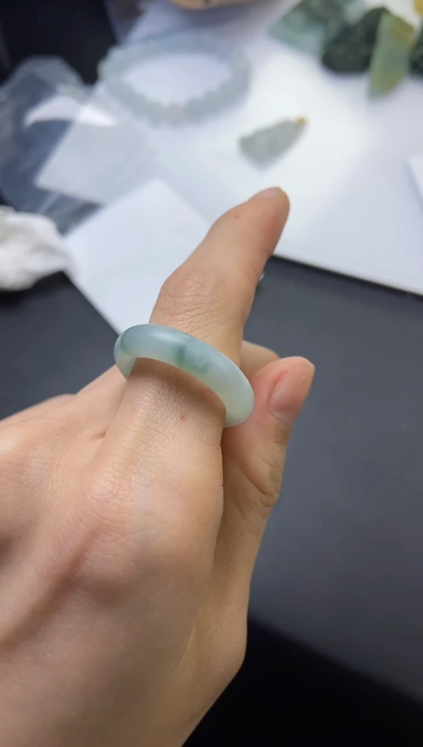 【闪购商品】定制翡翠未镶嵌戒圈