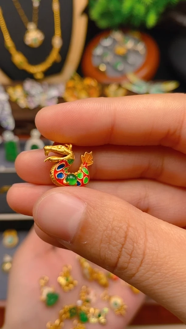 【闪购商品】翡翠吊坠(不含链)银S925镶嵌小蛇