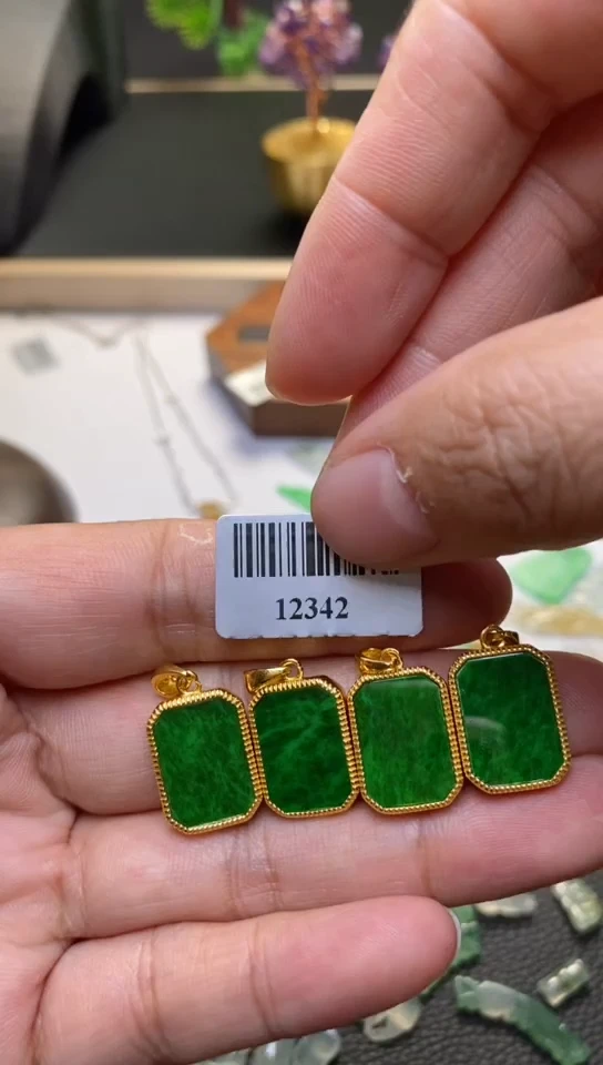 翡翠银S925镶嵌吊坠(不含链)多样性发货32704