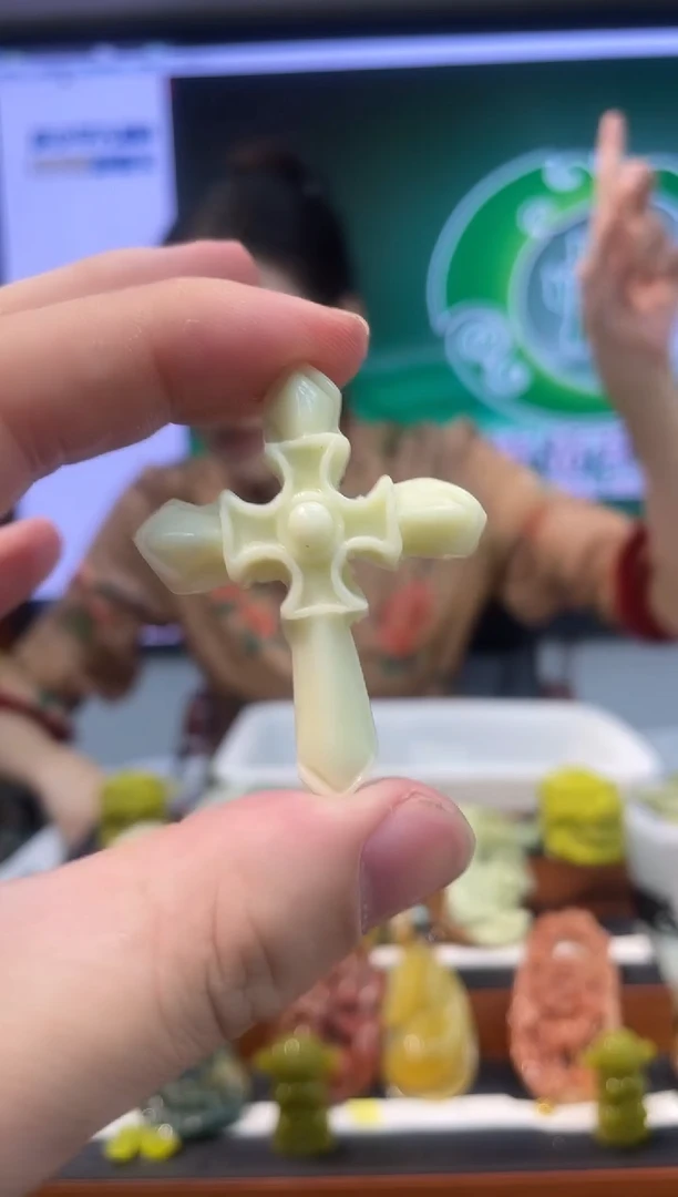 【闪购商品】岫玉吊坠未镶嵌·