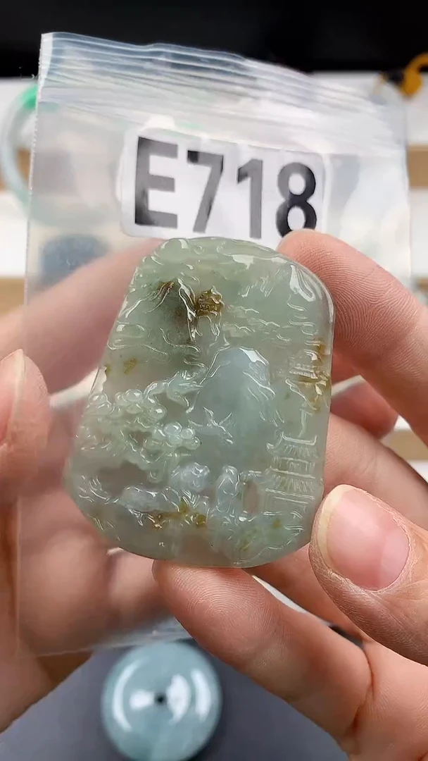 颈饰未镶嵌翡翠天然翡翠吊坠挂件