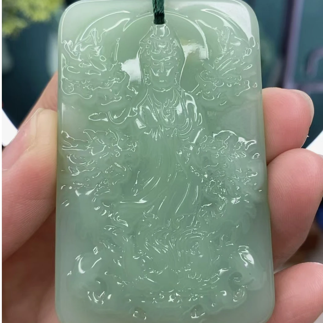 时尚饰品浅绿色九龙观音