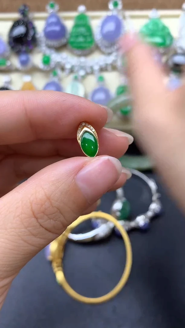 【闪购商品】翡翠颈饰18K金镶嵌272-中国好珍宝