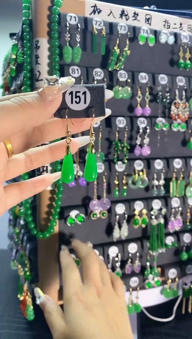 【闪购商品】翡翠耳饰银S925镶嵌151...