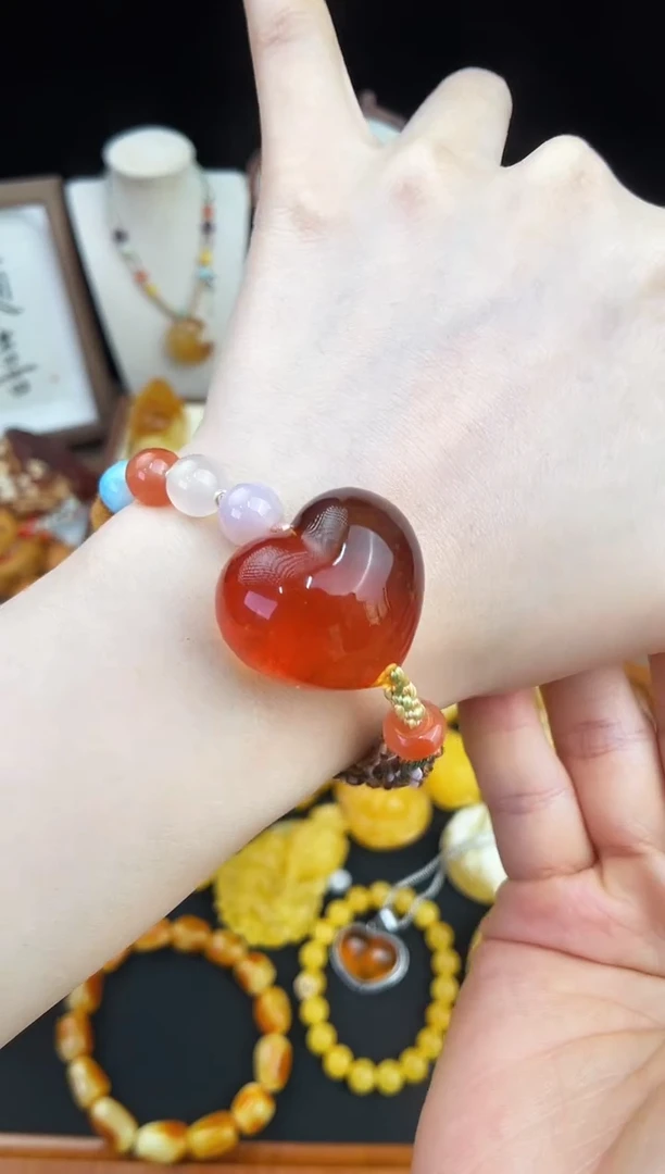 琥珀未镶嵌珠宝奇石柒月