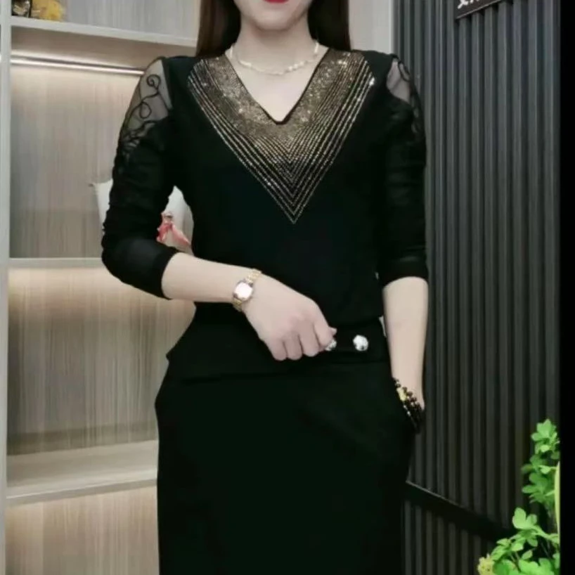 高档长袖打底衫女新款时尚气质V领烫钻女人味t恤小衫洋气百搭上衣