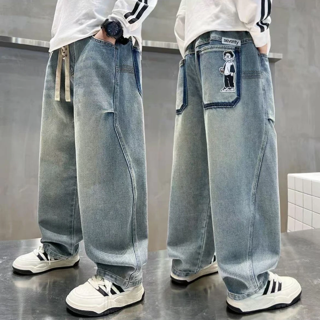 春日潮搭~男童春季新款百搭洋气卡通小人老爹牛仔裤6056