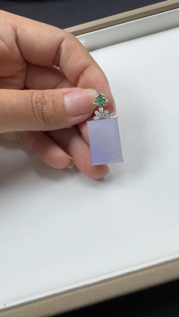 【闪购商品】翡翠颈饰18K金镶嵌无事牌