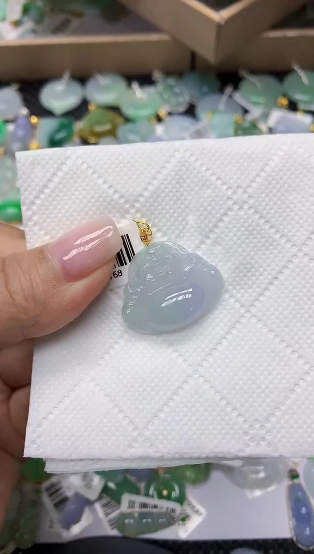 颈饰18K金镶嵌翡翠1111111111