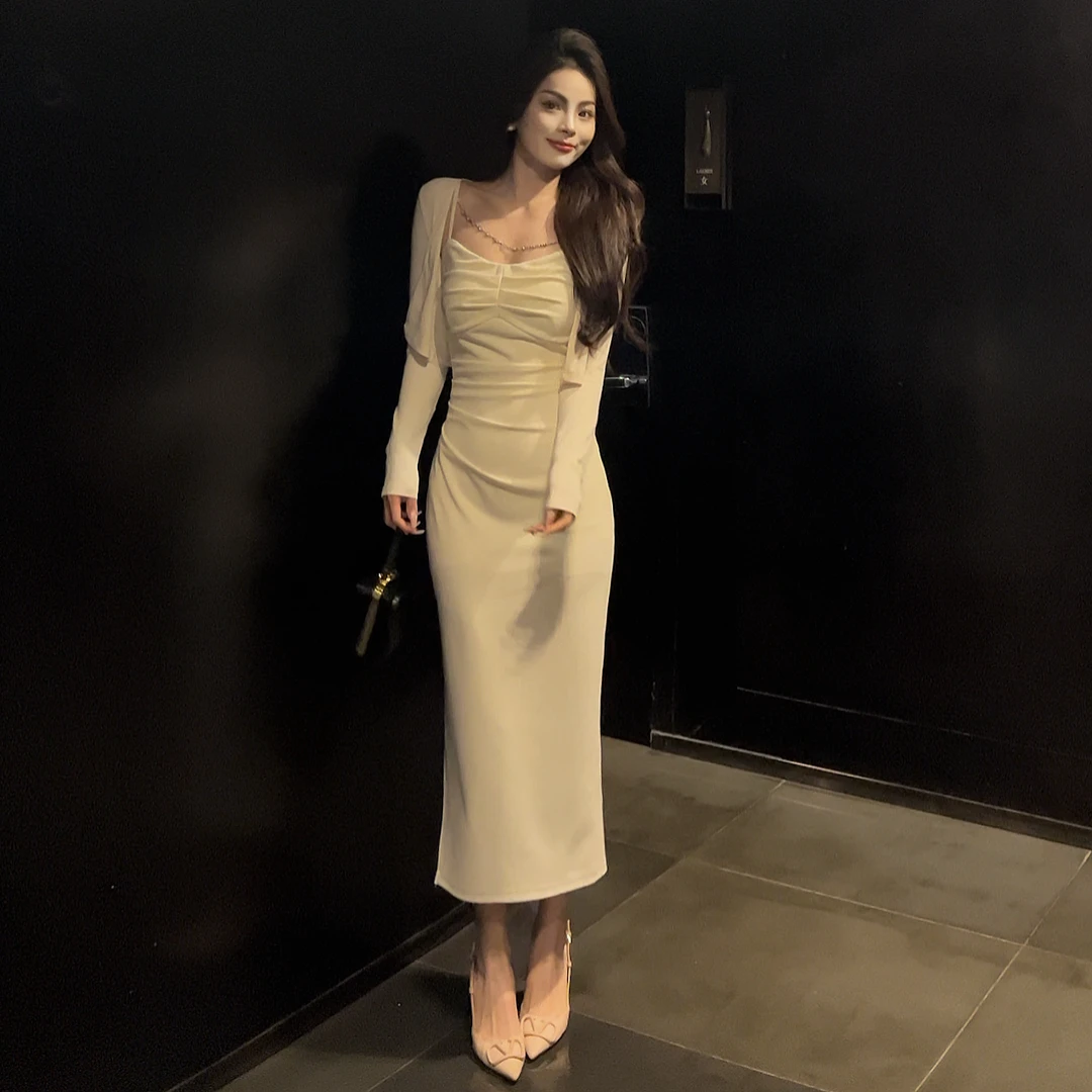 夏季新款气质时尚收腰开叉连衣裙修身包臀小众长裙吊带裙带链子