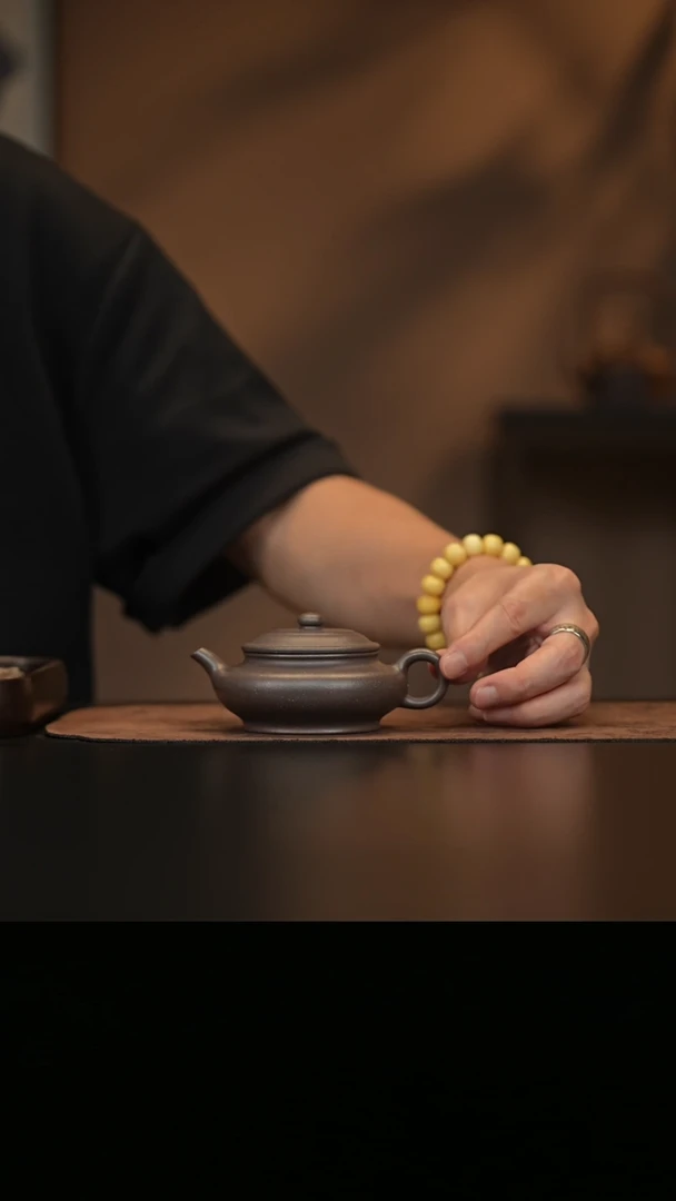 允禾斋  紫砂壶  虚扁 天青