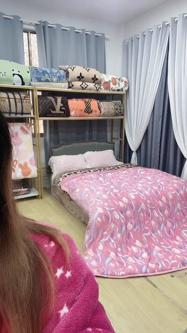 牛奶绒2*2.3郁金香被子