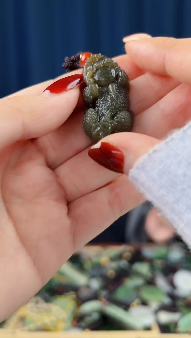 未镶嵌和田玉挂件拍一发一，多样性发货