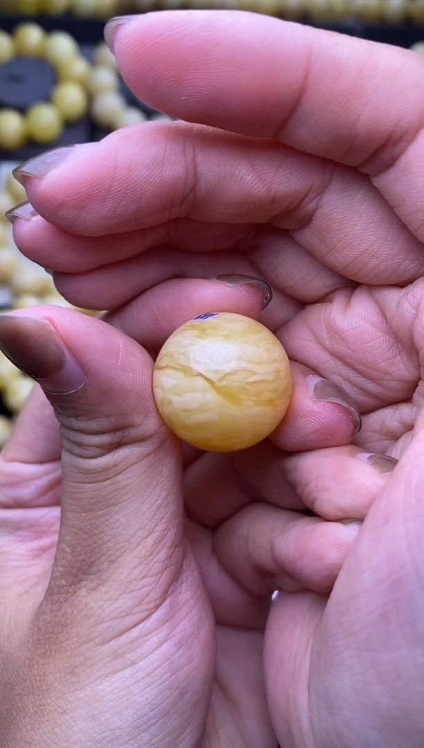 裸石琥珀未镶嵌22.3mm+大小姐珠宝21