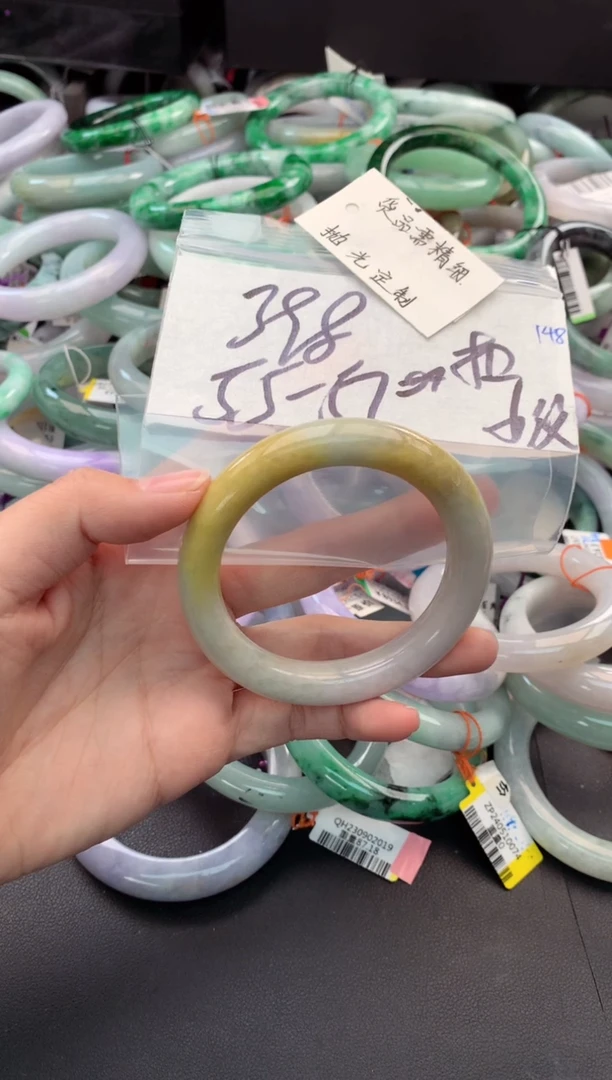 【闪购商品】定制翡翠未镶嵌毛货需精细抛光+多人