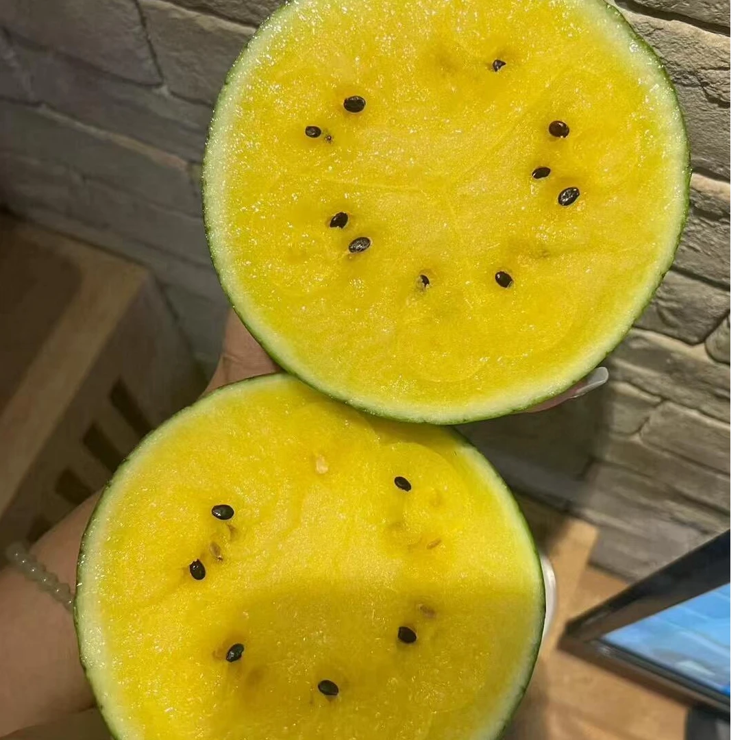 2号箱冰淇淋西瓜1个/约2.1~2.2斤左右（包装随机发）江苏省