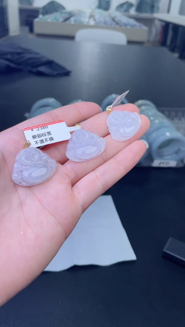 翡翠18K金镶嵌颈饰多样性发一件