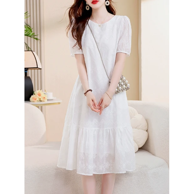 夏季气质收腰显瘦法式裙子女装小个子白色连衣裙百搭老钱风女装