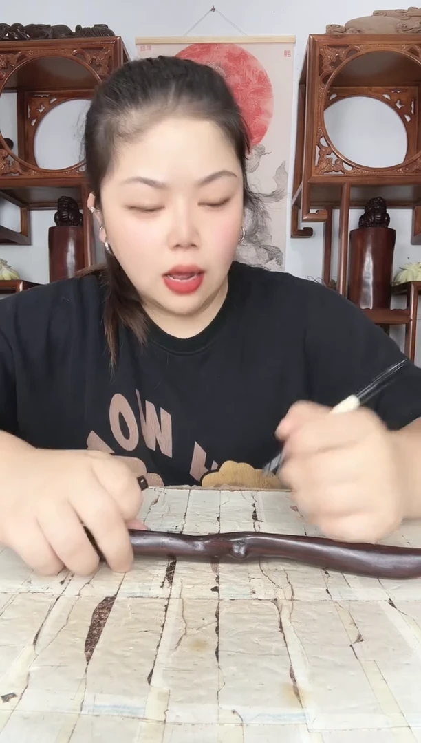 非洲紫檀（红花梨）呓**主13