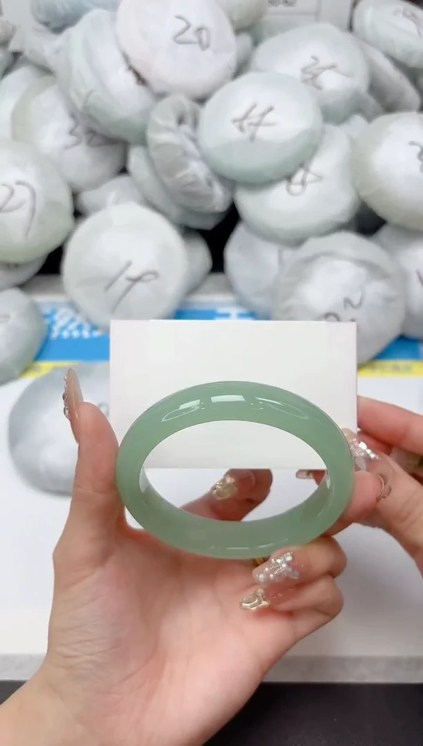 未镶嵌手镯石英质玉20-60.4