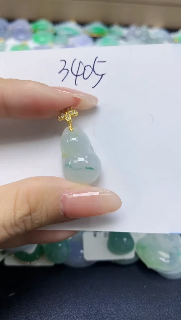 翡翠未镶嵌颈饰天然缅甸翡翠A货