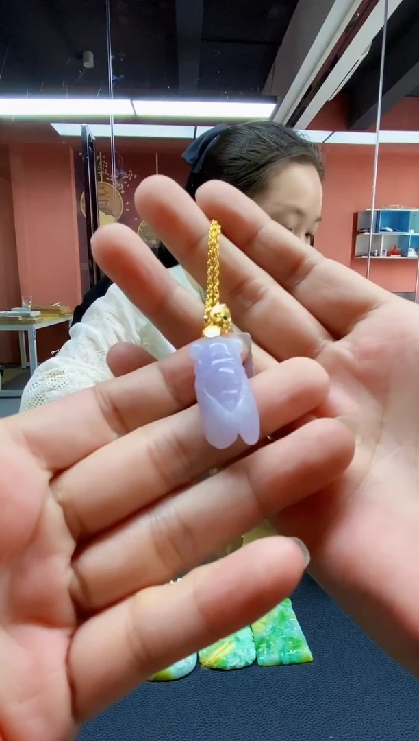 颈饰未镶嵌翡翠吊坠