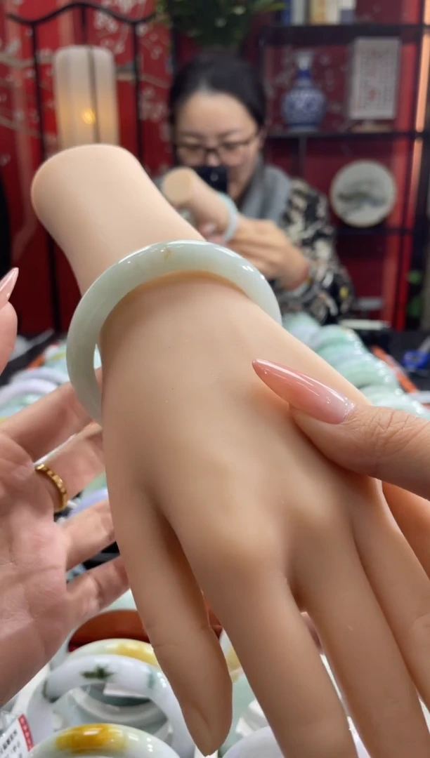 【闪购商品】翡翠手镯未镶嵌****00628