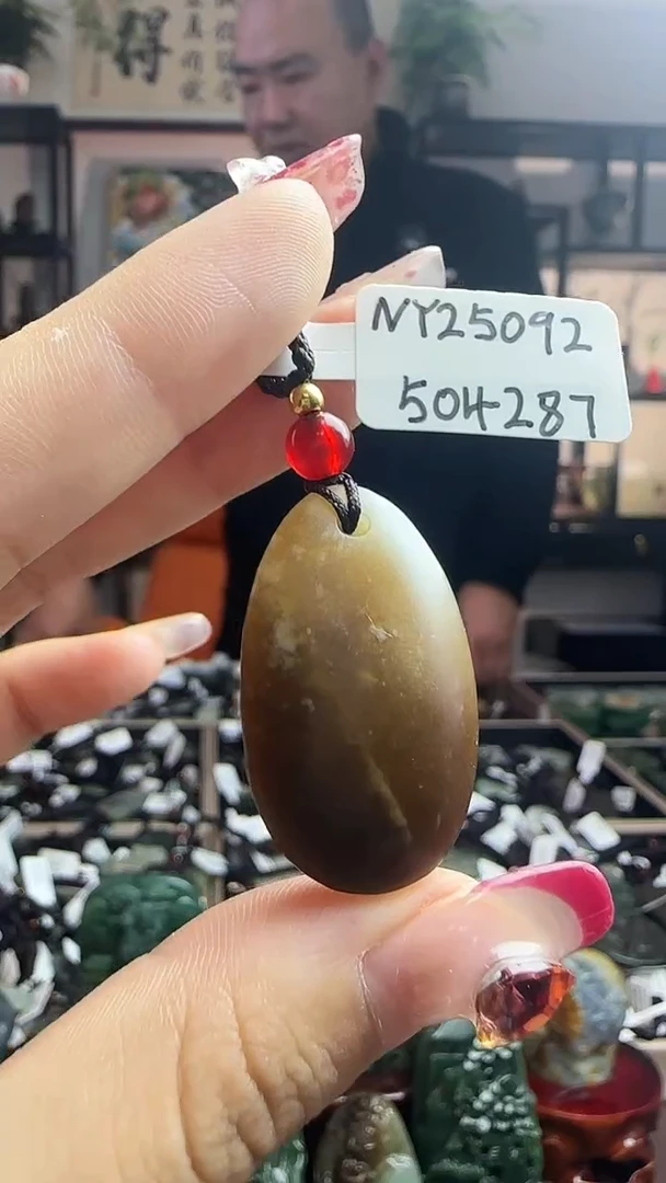 颈饰未镶嵌和田玉4287