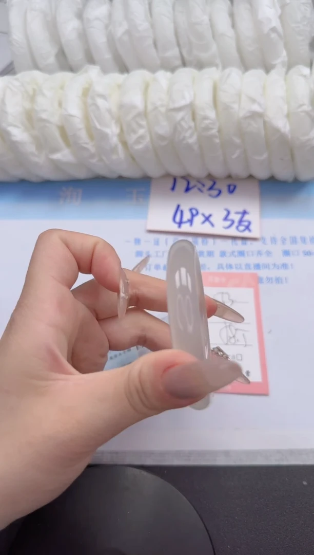 石英质玉手镯未镶嵌53-58.5