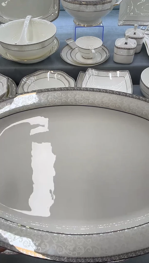 骨瓷玲珑12方鱼1个
