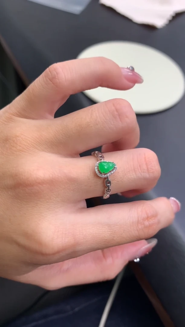 18K金镶嵌定制翡翠48小时鉴赏期 退货不扣服务费