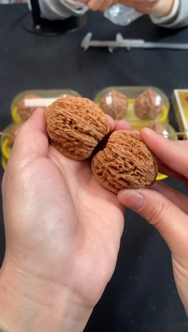 把件文玩核桃南疆石39尺Z433