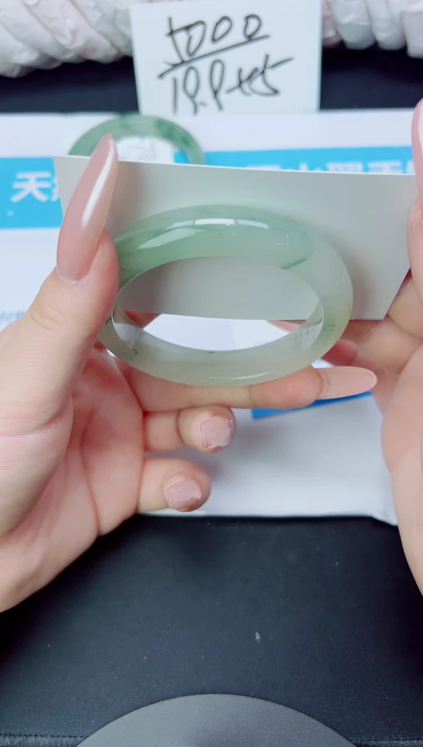 石英质玉手镯未镶嵌129/56.6