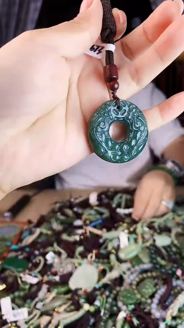 颈饰未镶嵌和田玉多样性发货拍一发一