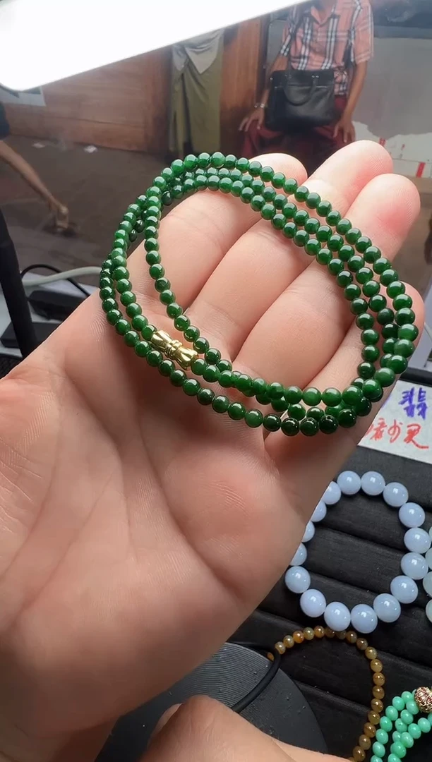 定制翡翠未镶嵌缅甸天然翡翠A货