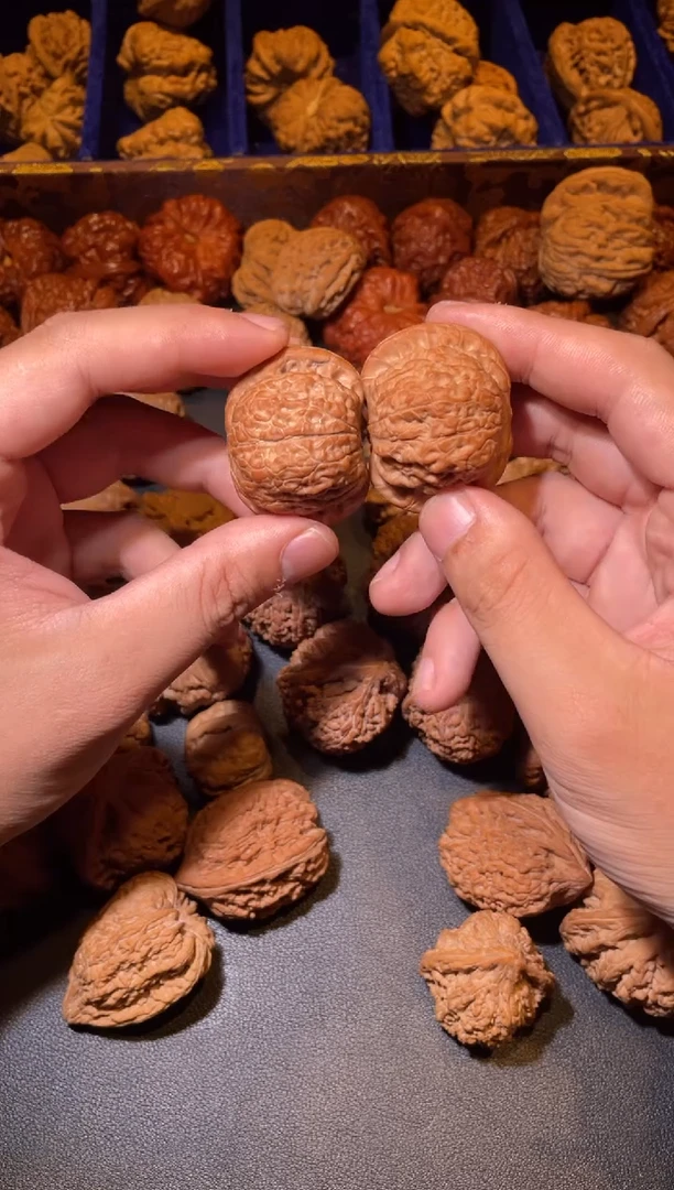 把件文玩核桃正*量血麒麟