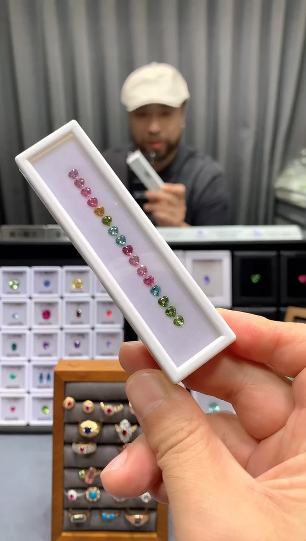 银S925镶嵌裸石碧玺爱心 一组16粒