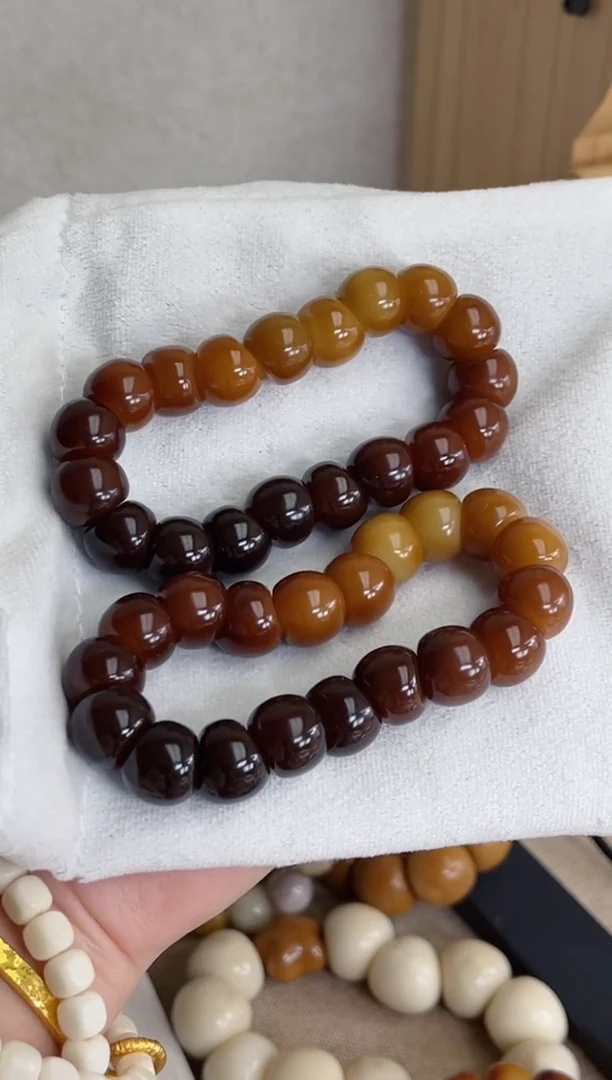 菩提根/象牙果手串渐变焦糖玉化大肠14手串