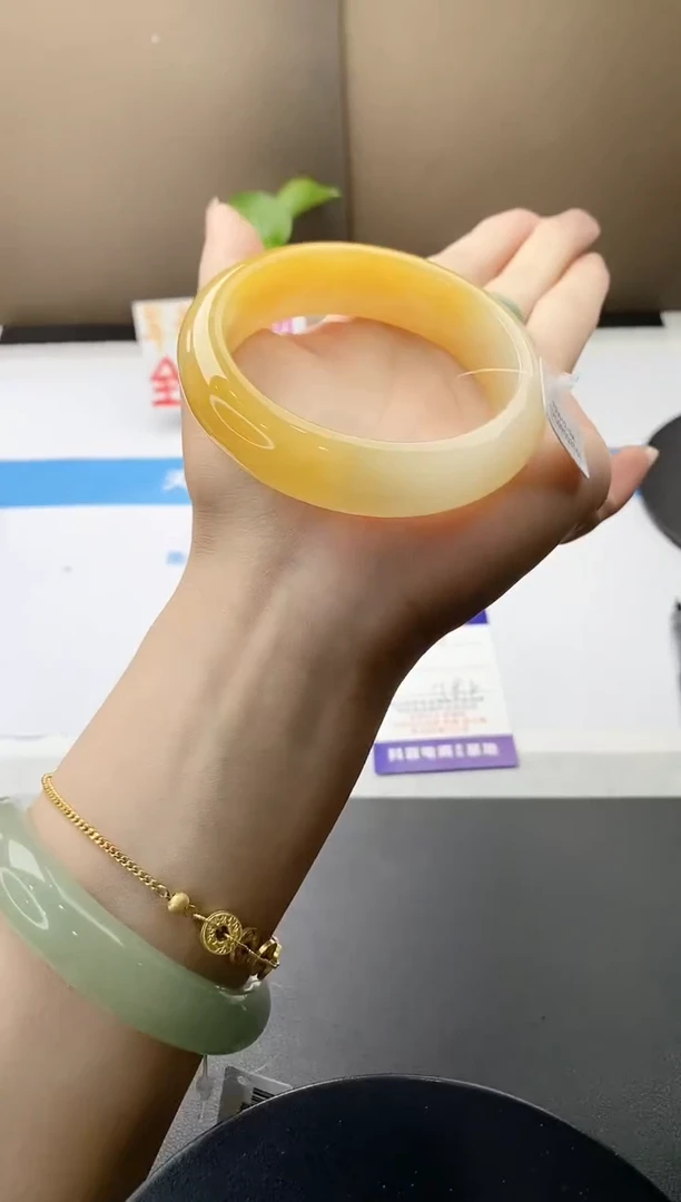 未镶嵌手镯石英质玉j111-HB多样性发货58+