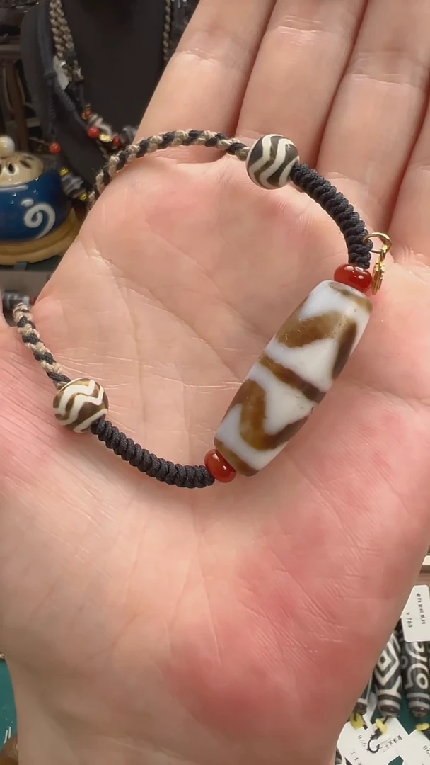 玛瑙/玉髓颈饰未镶嵌玛瑙