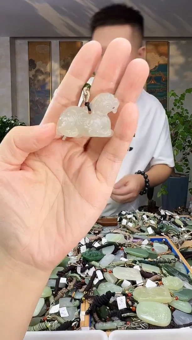未镶嵌和田玉挂件拍一发一