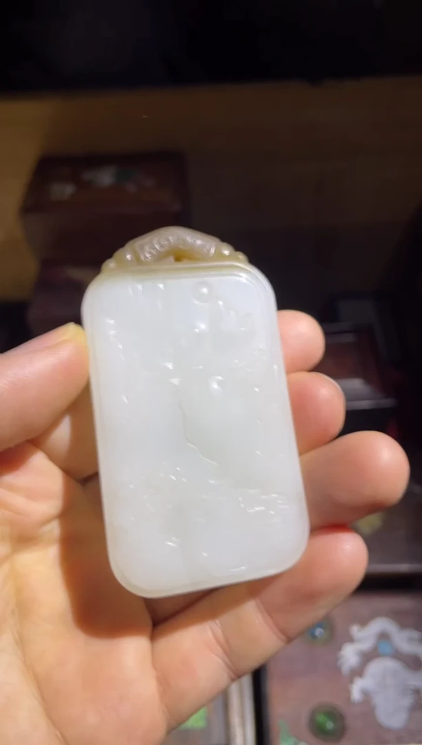 【闪购商品】俏色山水牌1件