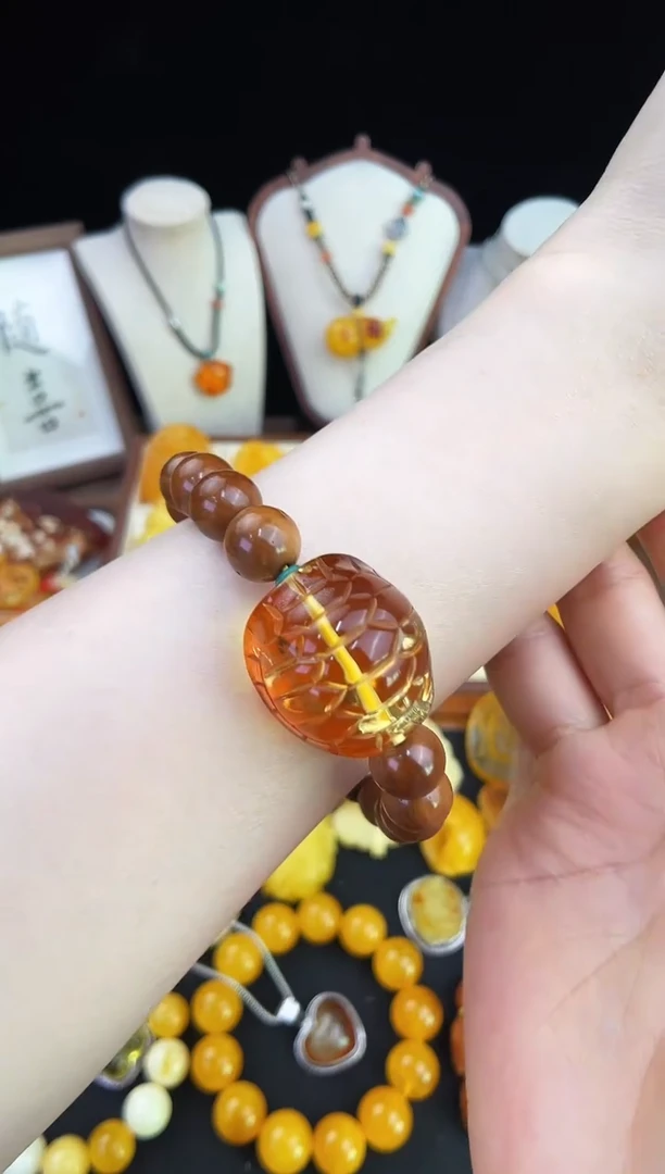 琥珀未镶嵌珠宝奇石柒月