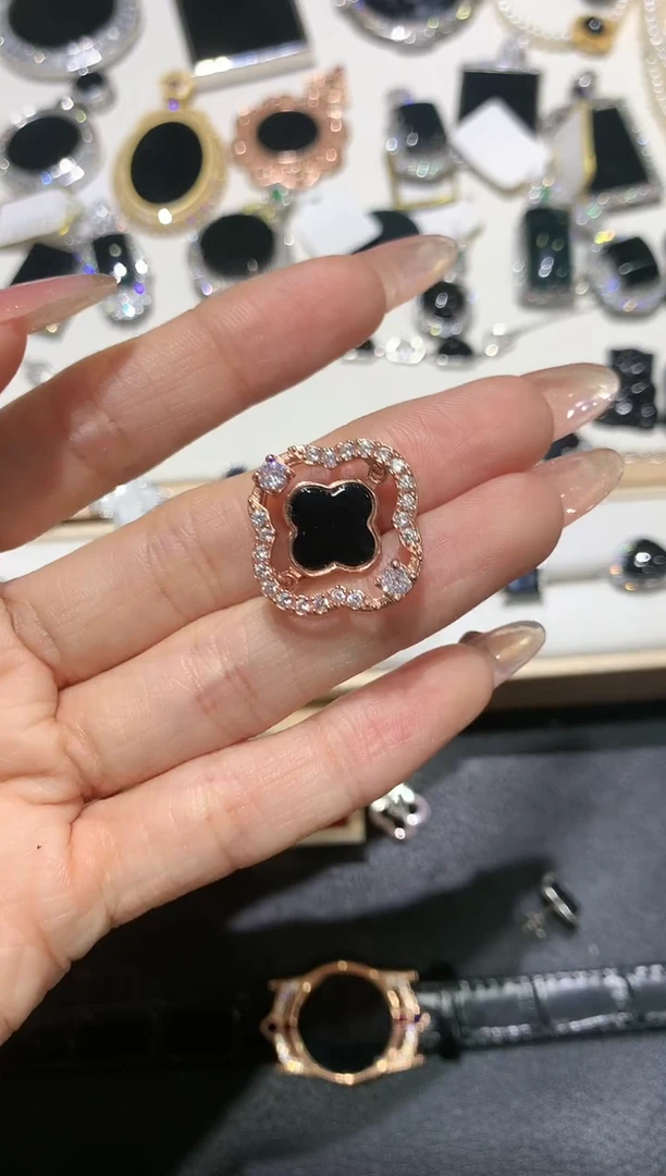 【闪购商品】翡翠吊坠(不含链)银S925镶嵌21多人多样性随机发货1件